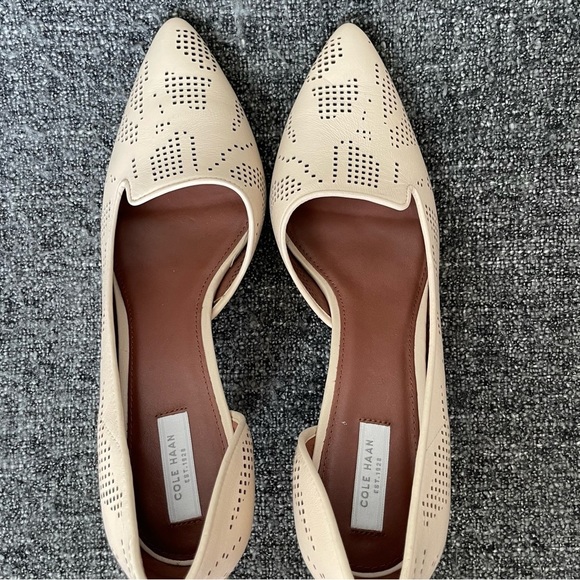 Cole Haan Cream Heels - Picture 4 of 9